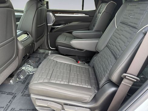 New 2026 Cadillac Escalade Platinum Sport AWD/4WD image 11