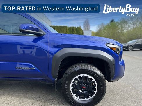 Used 2024 Toyota Tacoma TRD Off-Road AWD/4WD image 9