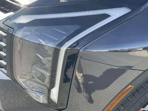 Certified 2026 Kia Sportage EX FWD image 13