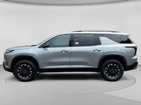 Used 2026 Chevrolet Traverse Z71 AWD/4WD image 2