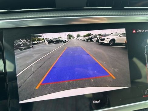 Used 2024 Audi Q3 2.0T Premium image 35