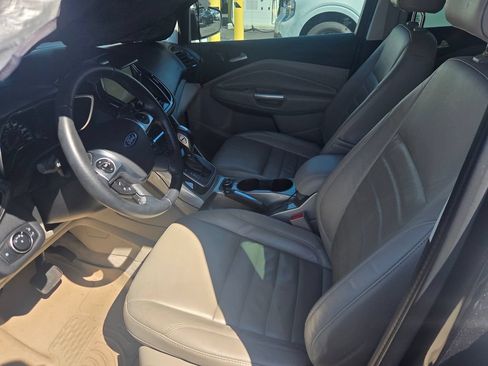 Used 2015 Ford C-MAX SEL w/ Equipment Group 302A FWD image 6