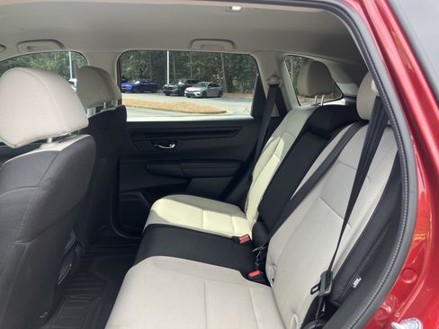Certified 2025 Honda CR-V LX image 31
