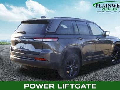 Used 2023 Jeep Grand Cherokee Altitude