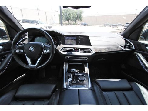 Used 2022 BMW X5 sDrive40i RWD image 11