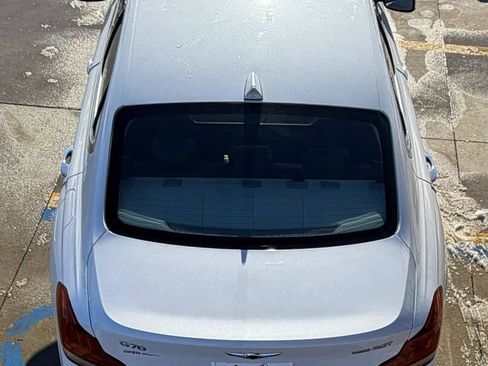 Used 2019 Genesis G70 2.0T Advanced image 12