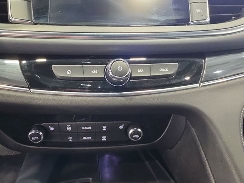 Used 2023 Buick Enclave Essence w/ Sport Touring Edition FWD image 25