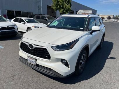 Used 2021 Toyota Highlander XLE