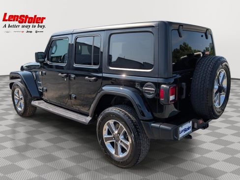 Used 2022 Jeep Wrangler Unlimited Sahara w/ Cold Weather Group AWD/4WD image 3