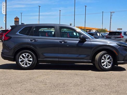 Used 2024 Honda CR-V LX image 3