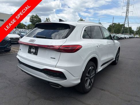 Certified 2025 Audi Q5 Premium w/ Convenience Package AWD/4WD image 8