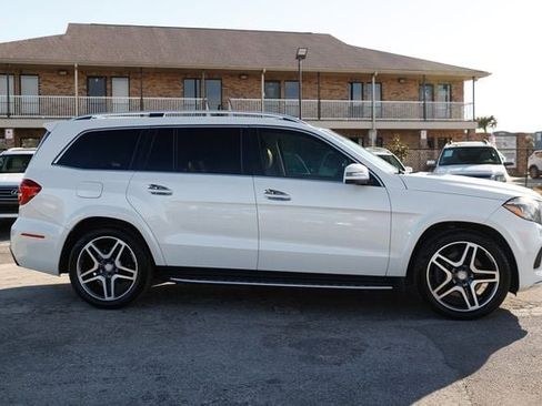 Used 2017 Mercedes-Benz GLS 550 4MATIC image 18