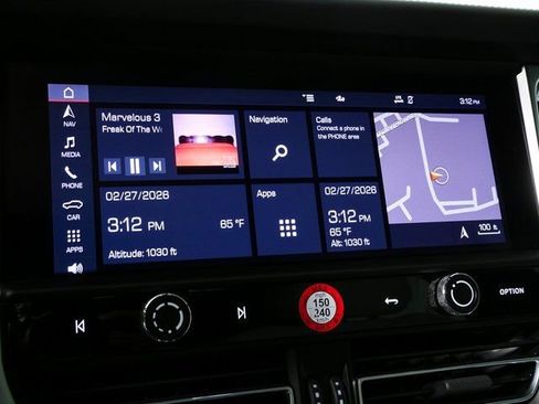 Certified 2024 Porsche Macan image 14