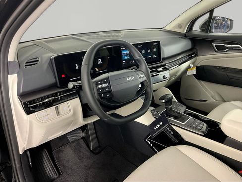 New 2026 Kia Sportage EX FWD image 15