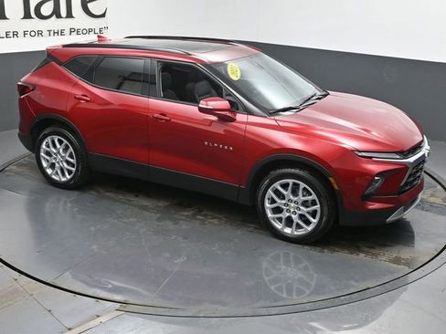 Used 2023 Chevrolet Blazer LT image 37