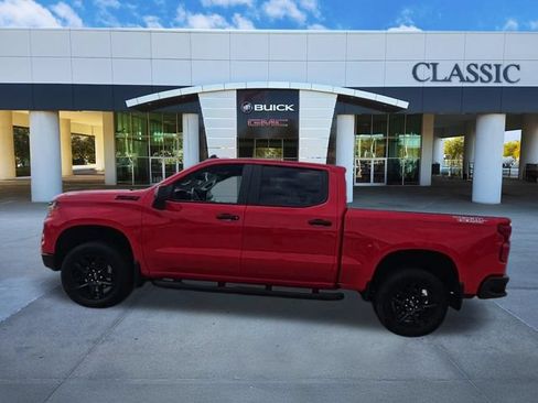 Used 2025 Chevrolet Silverado 1500 Custom Trail Boss w/ Turbomax Blackout Package AWD/4WD image 5