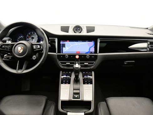 Used 2024 Porsche Macan S image 22