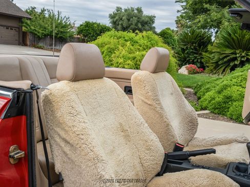 Used 1988 BMW 325i Convertible RWD image 33