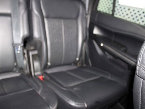 Used 2019 Ford Expedition XLT w/ Equipment Group 202A RWD image 45