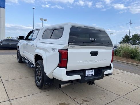 Used 2026 Toyota Tacoma TRD Sport RWD image 9