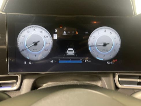 Used 2025 Hyundai Elantra SEL image 20