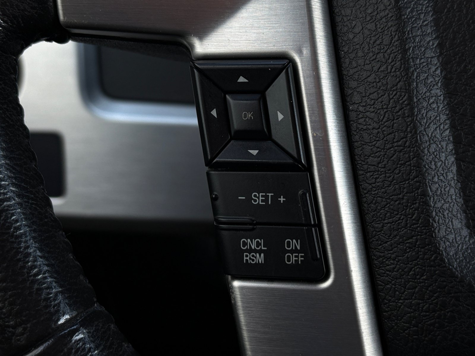 Used 2014 Ford F150 Platinum RWD image 27