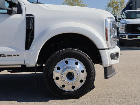 Certified 2025 Ford F450 Platinum image 14