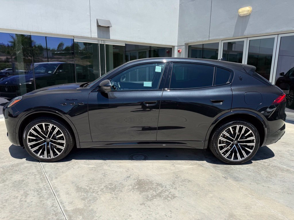 Used 2025 Maserati Grecale Modena AWD/4WD image 6