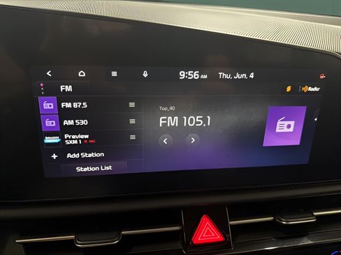 Used 2023 Kia Niro SX Touring FWD image 18