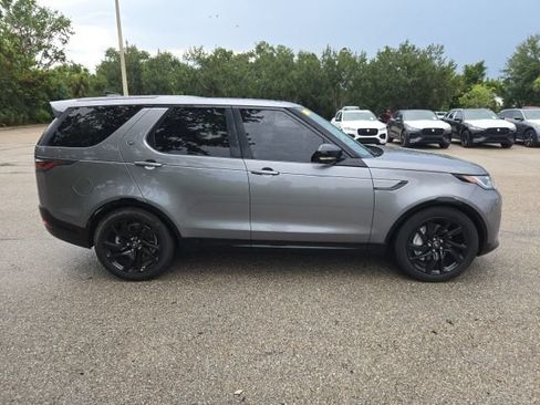Used 2023 Land Rover Discovery S R-Dynamic AWD/4WD image 6