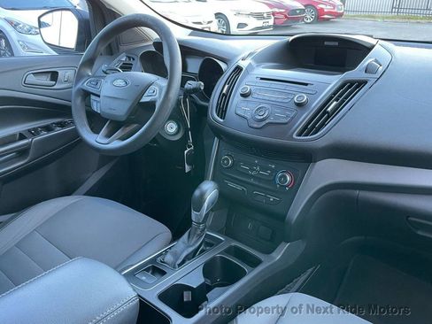 Used 2017 Ford Escape S image 17