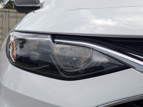 Used 2020 Chevrolet Malibu LS FWD image 10