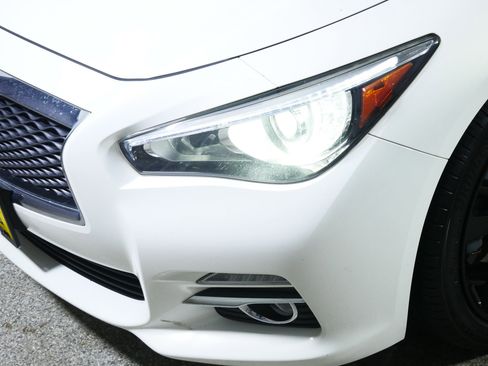 Used 2015 INFINITI Q50 Premium w/ Navigation Package image 16