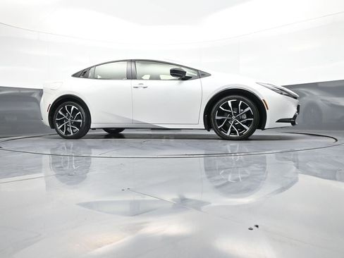 Certified 2024 Toyota Prius Prime image 28