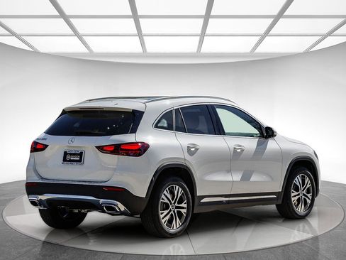 New 2026 Mercedes-Benz GLA 250 image 4