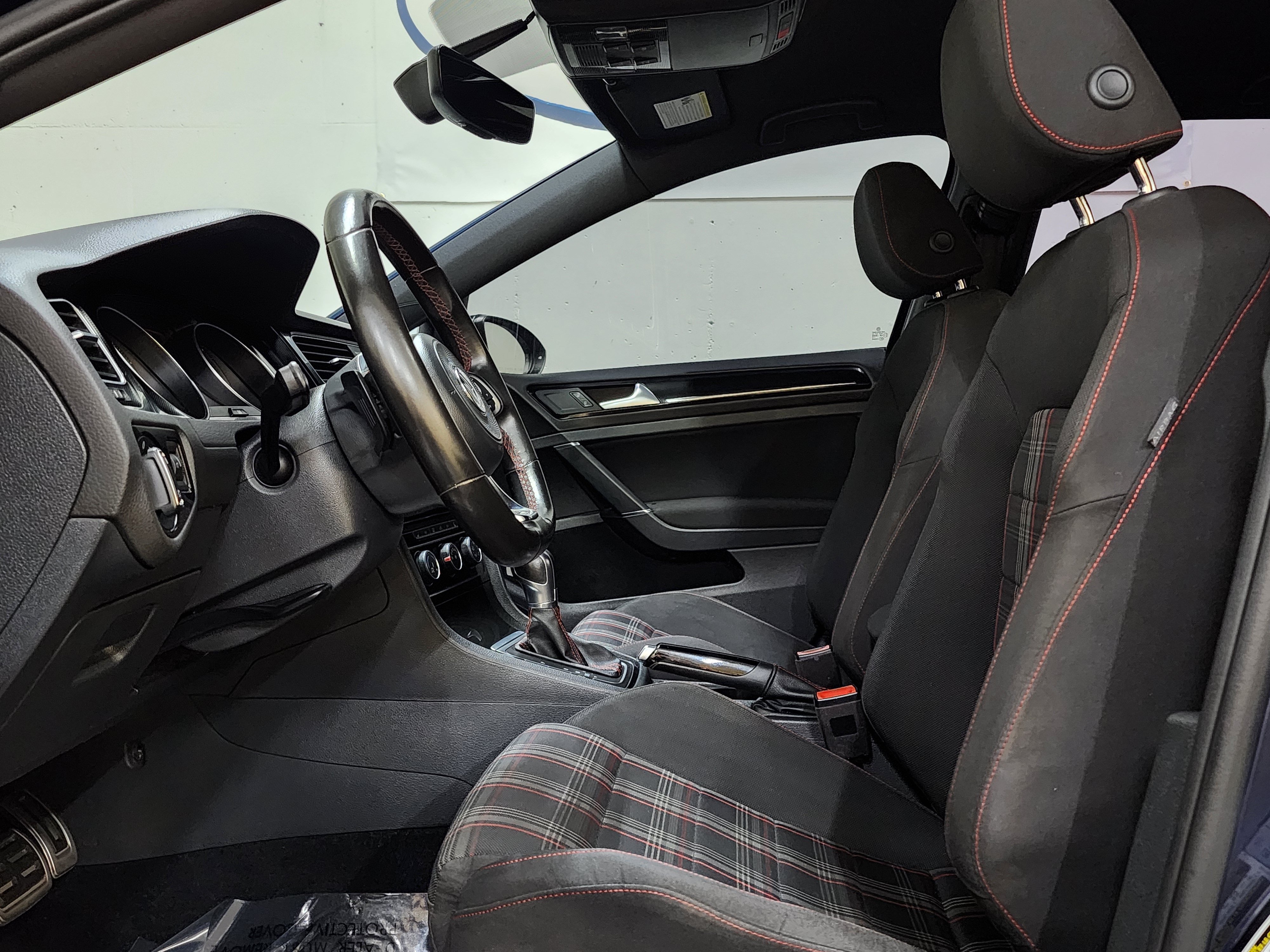 Used 2017 Volkswagen GTI S FWD image 15