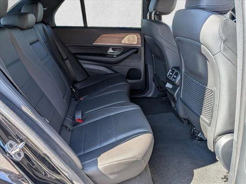 Used 2025 Mercedes-Benz GLE 350 4MATIC image 22