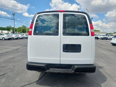 Used 2015 Chevrolet Express 2500 RWD image 7