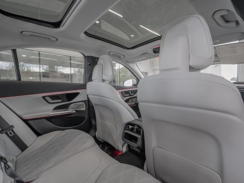 Certified 2026 Mercedes-Benz E 350 4MATIC Sedan image 28