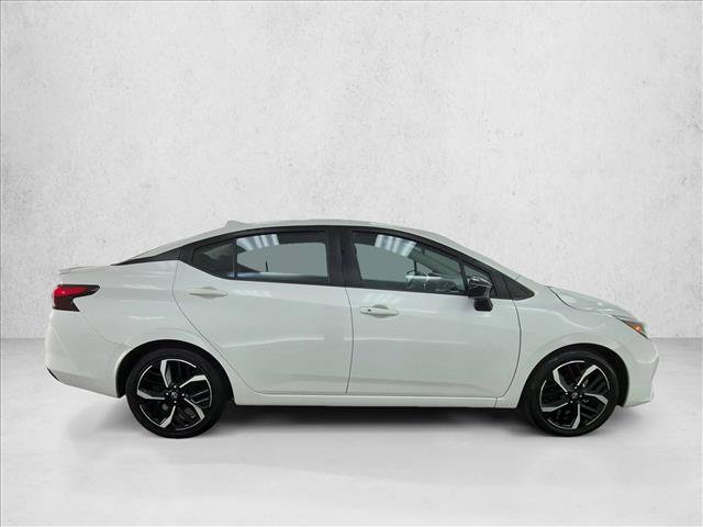 Used 2025 Nissan Versa SR FWD image 4