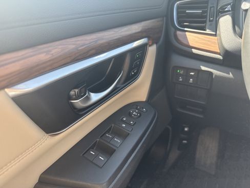 Used 2022 Honda CR-V EX-L image 13