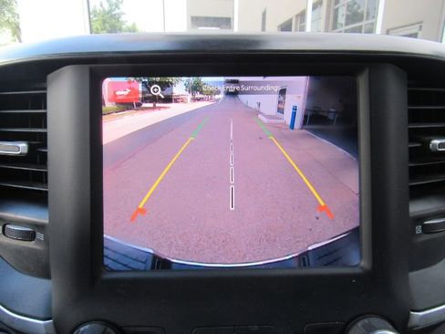 Used 2023 RAM 2500 Big Horn w/ Level 1 Equipment Group image 8