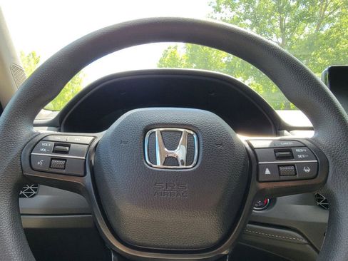 Used 2024 Honda Accord EX image 12