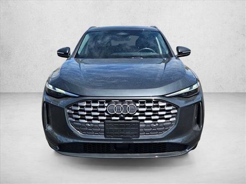 Certified 2025 Audi Q5 Premium w/ Convenience Package AWD/4WD image 2