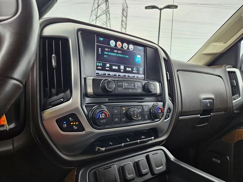 Used 2018 GMC Sierra 1500 SLT w/ SLT Premium Package image 15