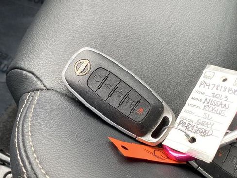 Used 2023 Nissan Rogue SL image 26