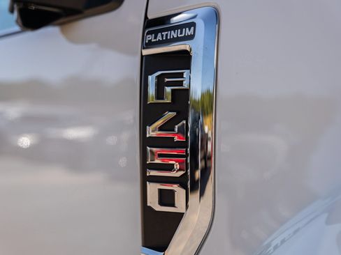 Certified 2022 Ford F450 Platinum AWD/4WD image 12