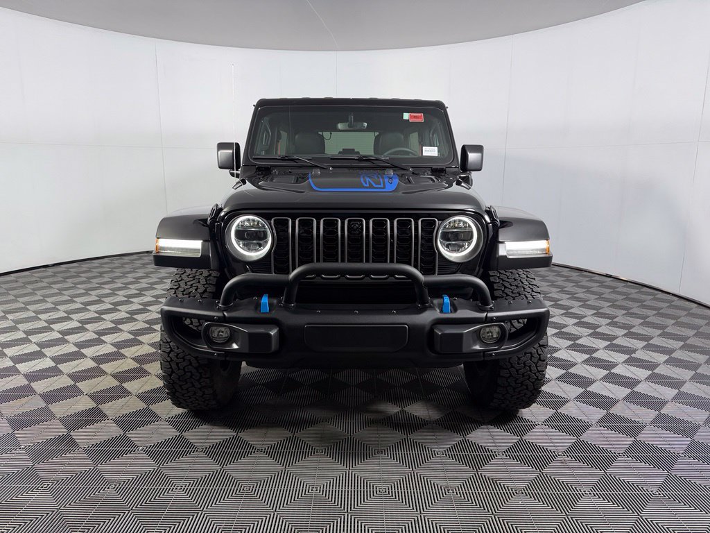 Certified 2023 Jeep Wrangler Unlimited Rubicon 4xe AWD/4WD image 3
