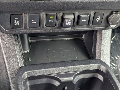 Used 2023 Toyota Tacoma TRD Off-Road image 16