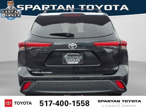 Used 2023 Toyota Highlander L FWD image 7
